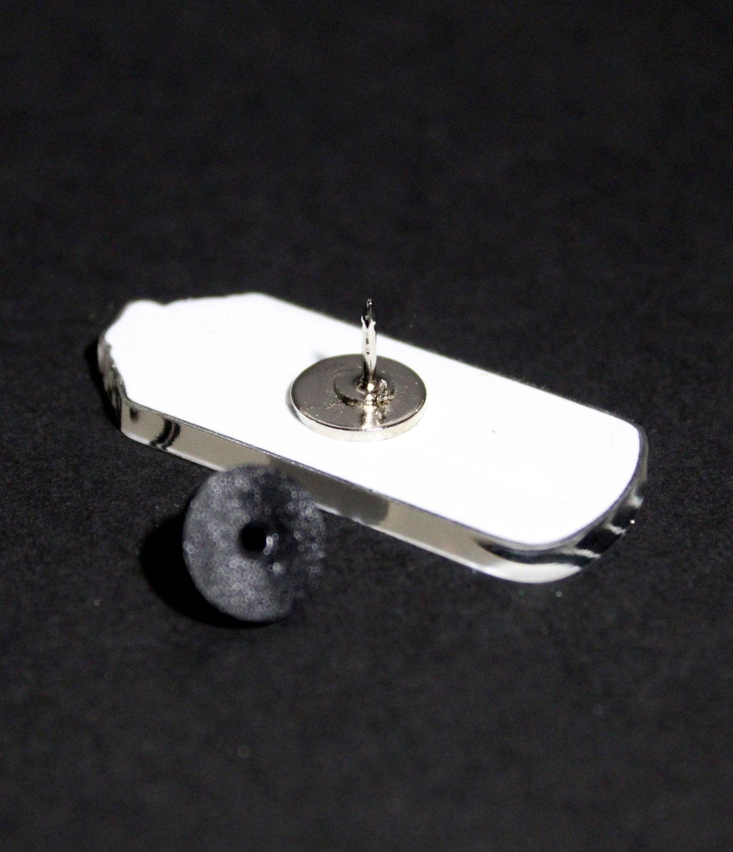 Spray Can pin